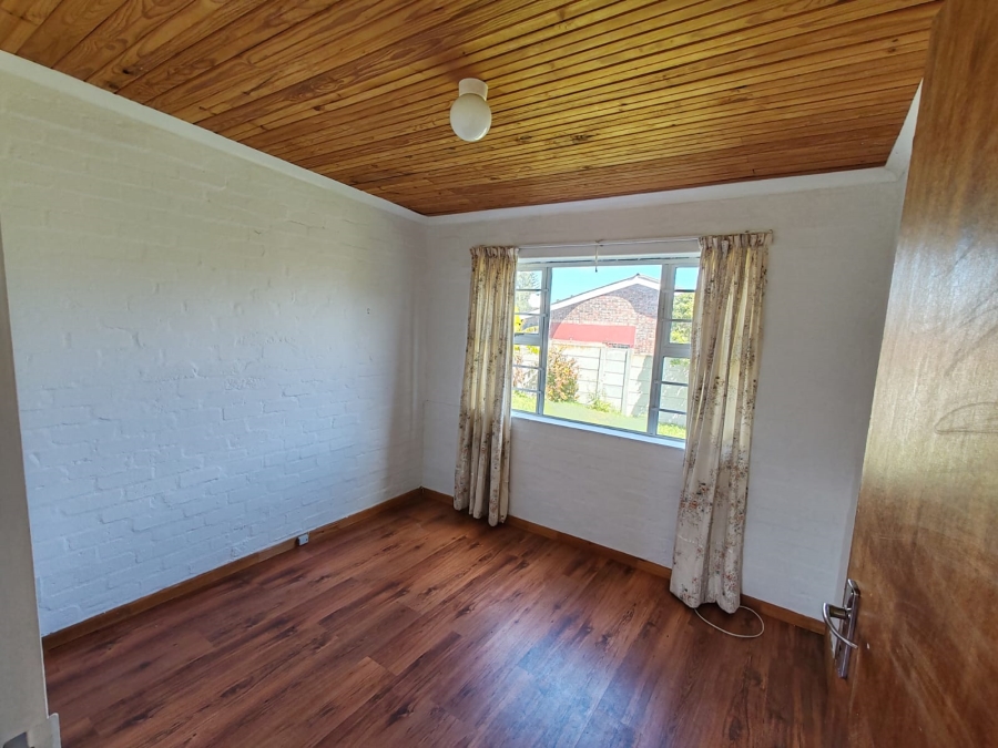 4 Bedroom Property for Sale in De Kelders Western Cape